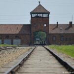 SLS: Dan, ko se spominjamo vseh žrtev holokavsta, mora ostati trajen in močan opomin